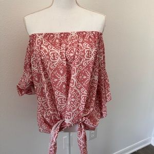 Off the shoulder LARGE top